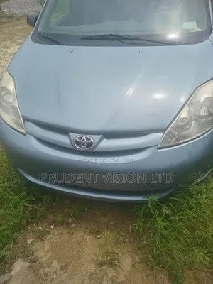Toyota Sienna LE AWD 2009 Blue