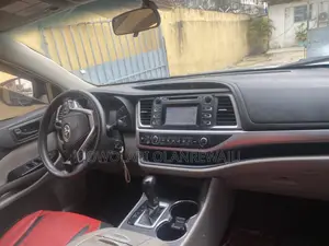 Toyota Highlander 2015 Silver