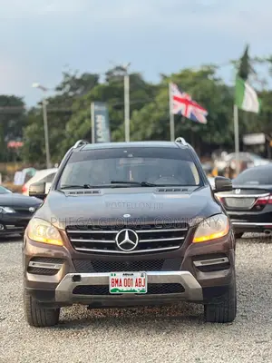 Mercedes-Benz M Class ML350 4MATIC 4dr SUV AWD (3.5L 6cyl 7A) 2014