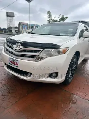 Toyota Venza 2011 White