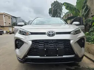 Toyota RAV4 2025 White