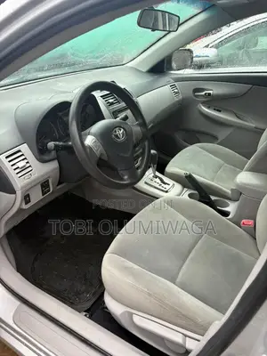 Toyota Corolla 2013 Silver