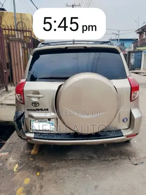 Toyota RAV4 2008 Gold
