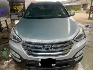 Hyundai Santa Fe Limited 4dr SUV (3.3L 6cyl 6A) 2015 Silver