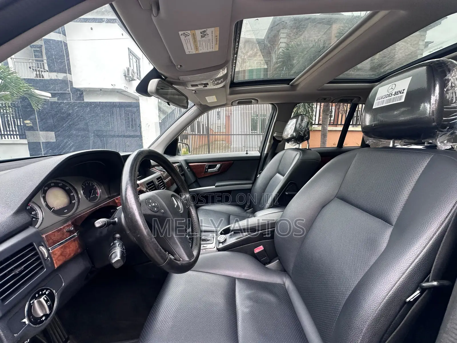 Mercedes-Benz GLK-Class 350 2010 Gray