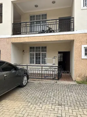 3bdrm Apartment in Emam Estate, Katampe Extension for rent
