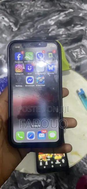 Apple iPhone X 64 GB White
