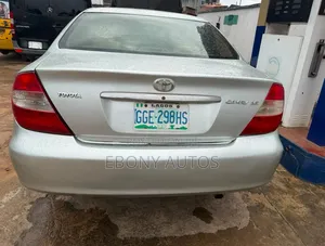Toyota Camry 2004 Silver