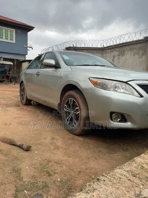 Toyota Camry 2011 Silver