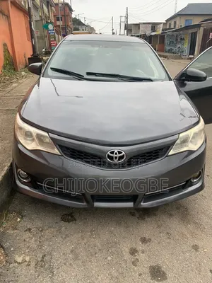 Toyota Camry 2014 Gray
