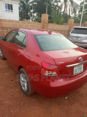 Toyota Yaris 1.5 Sedan 2008 Red