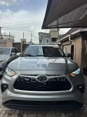 Toyota Highlander 2021 Silver