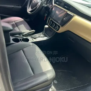 Toyota Corolla 2019 White