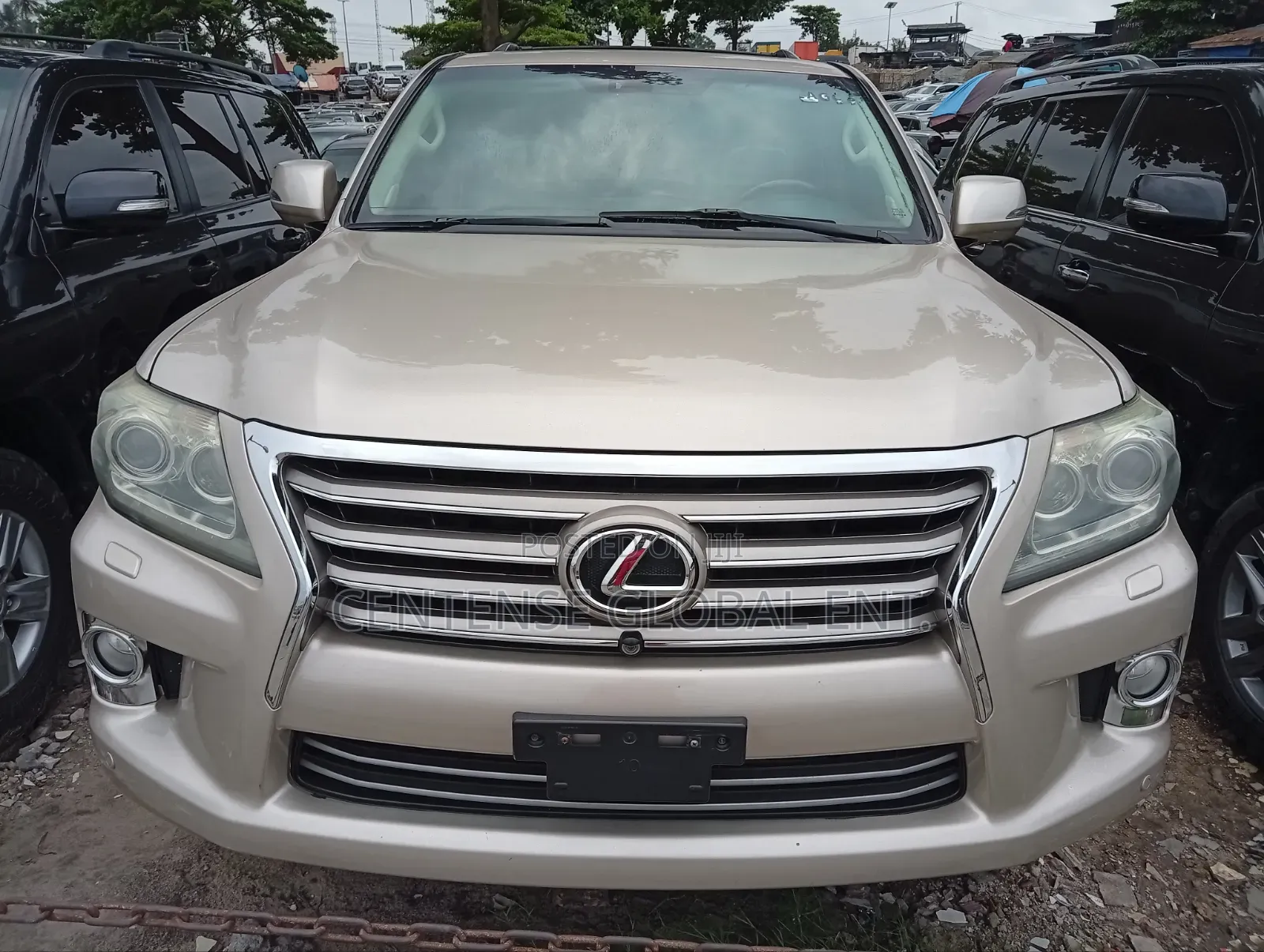Lexus LX 2017 Gold