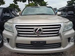 Lexus LX 2017 Gold