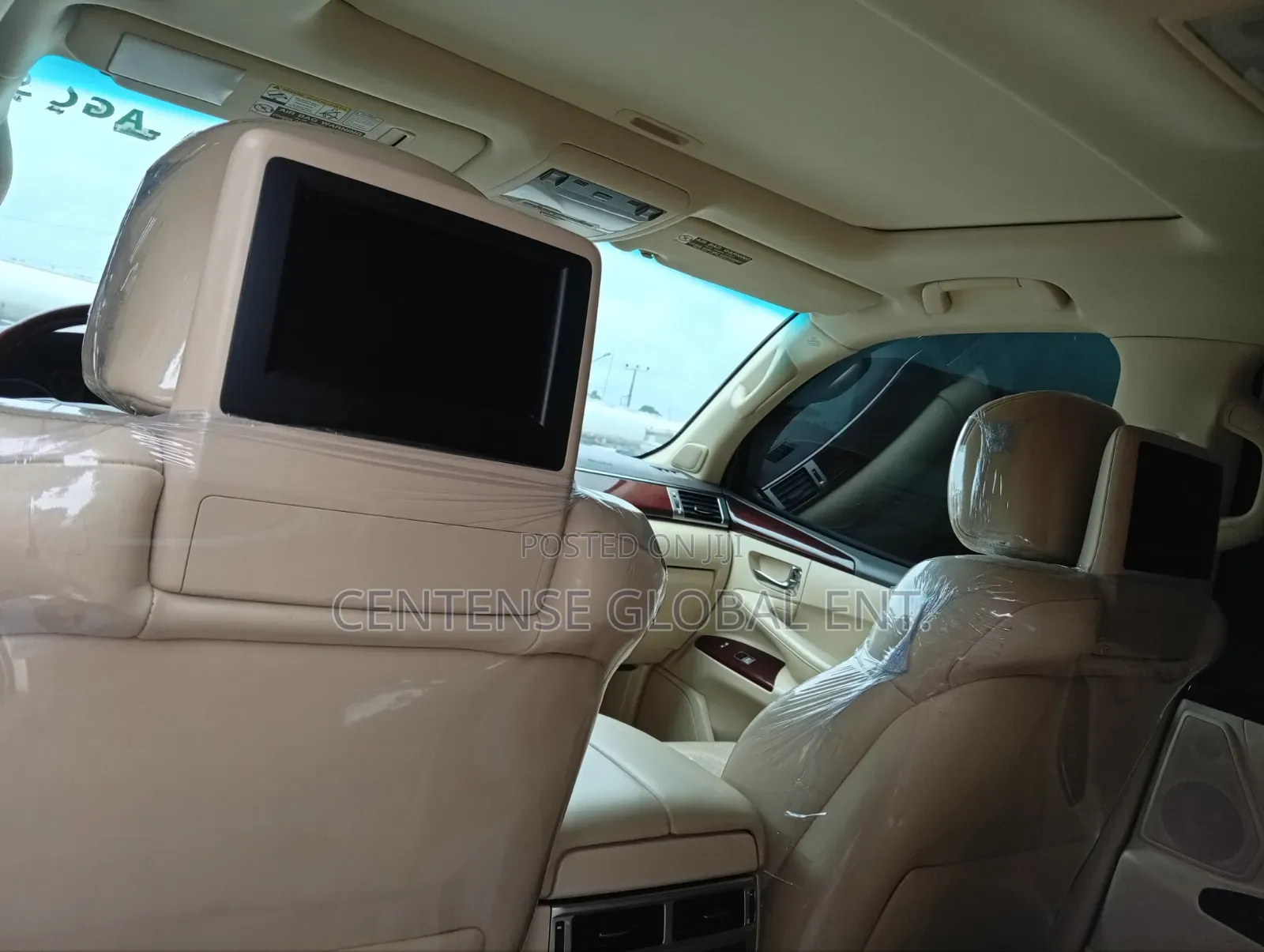 Lexus LX 2017 Gold