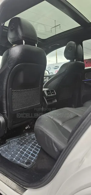 Mercedes-Benz GLE-Class 2022 White