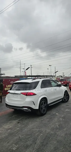 Mercedes-Benz GLE-Class 2022 White