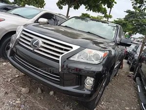 Lexus LX 2016 Black
