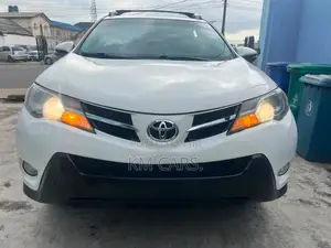 Toyota RAV4 Limited 4dr SUV AWD (2.5L 4cyl 6A) 2014 White