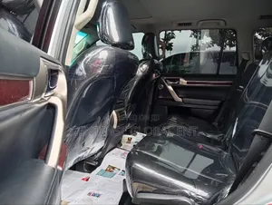 Lexus GX 2018 Silver