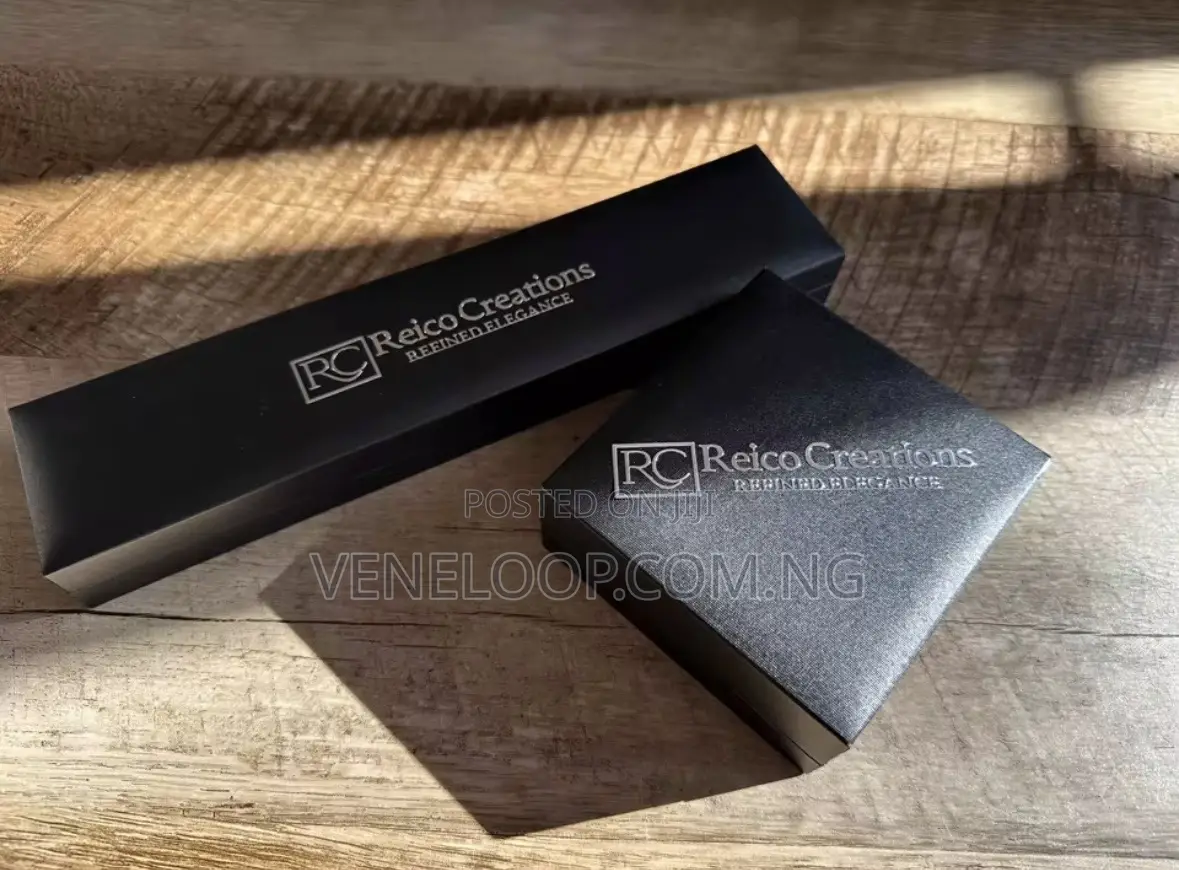 Custom UV Stickers Label Printing – Veneloop Printing