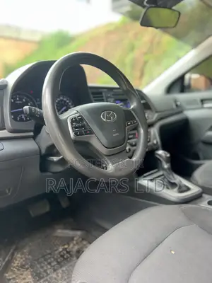 Hyundai Elantra SE 2018 Silver