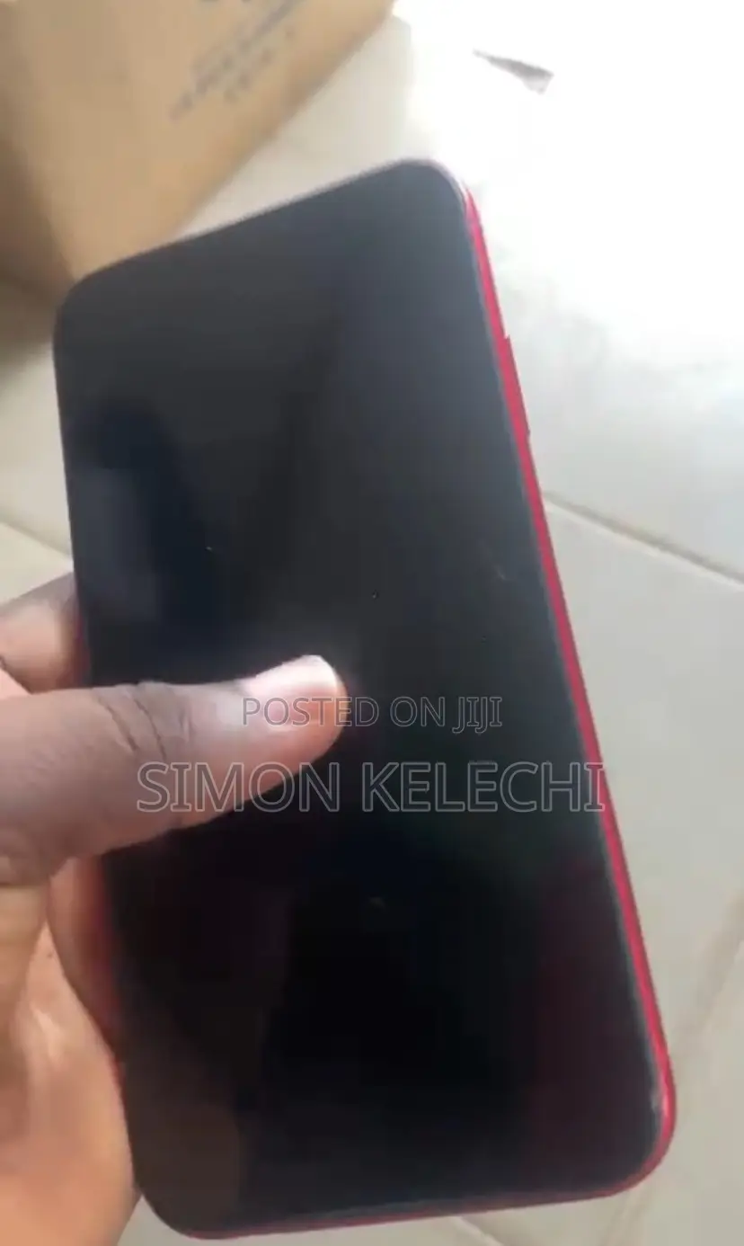 Apple iPhone 11 64 GB Red