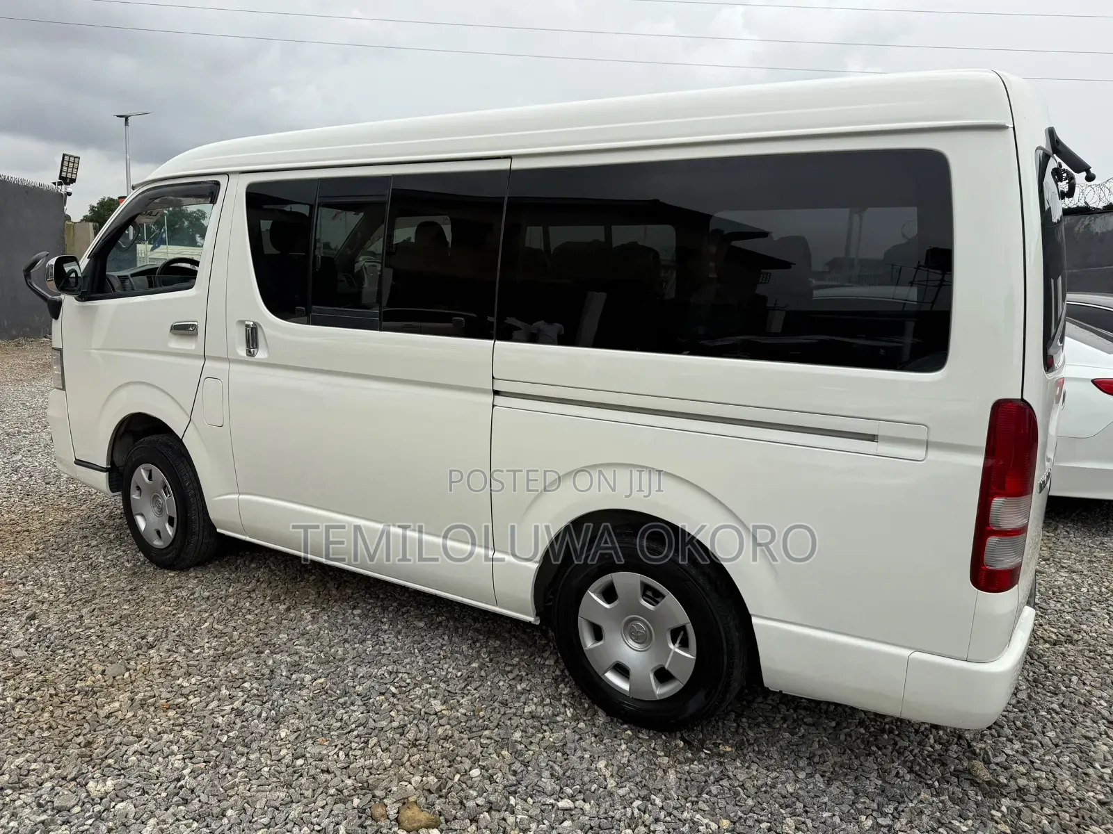Toyota HiAce 2012 White