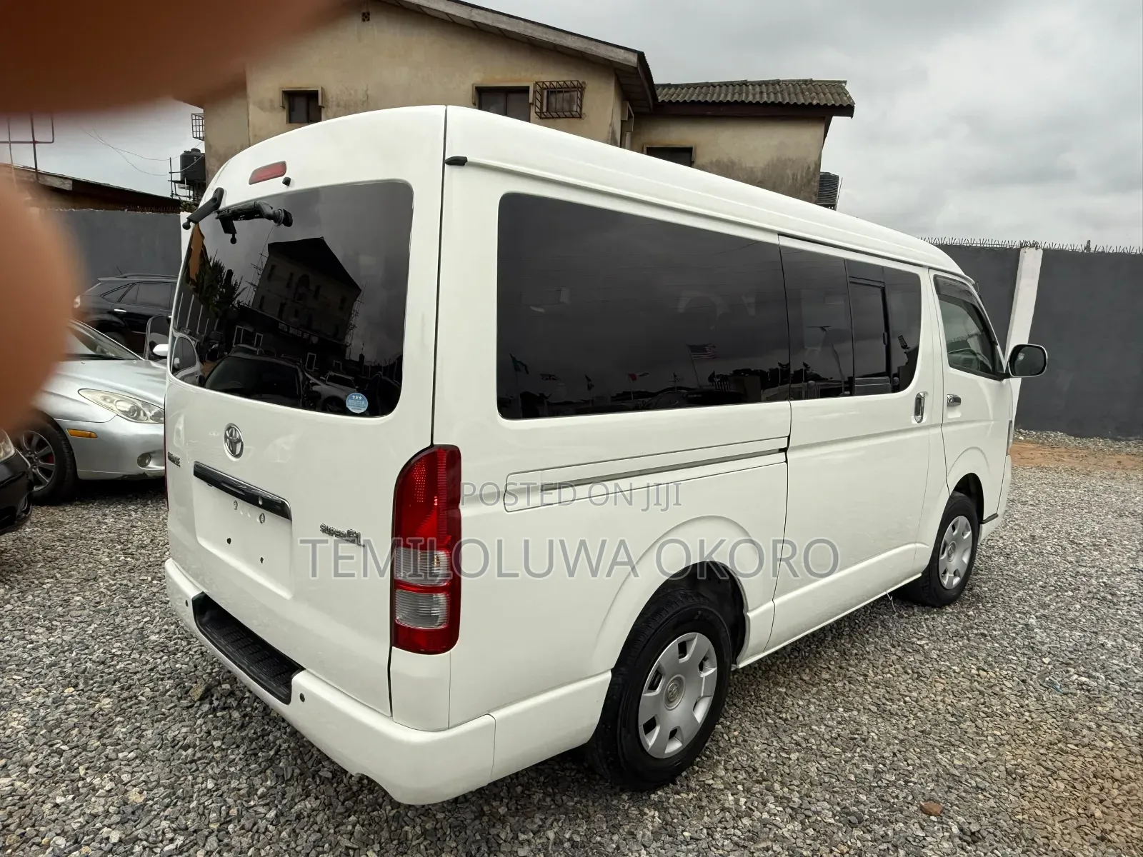 Toyota HiAce 2012 White