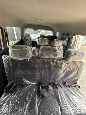 Toyota HiAce 2012 White