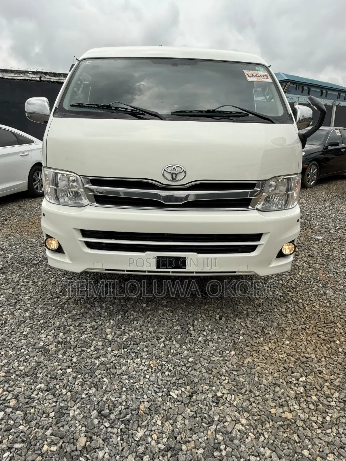 Toyota HiAce 2012 White