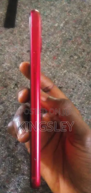 Apple iPhone 11 64 GB Red