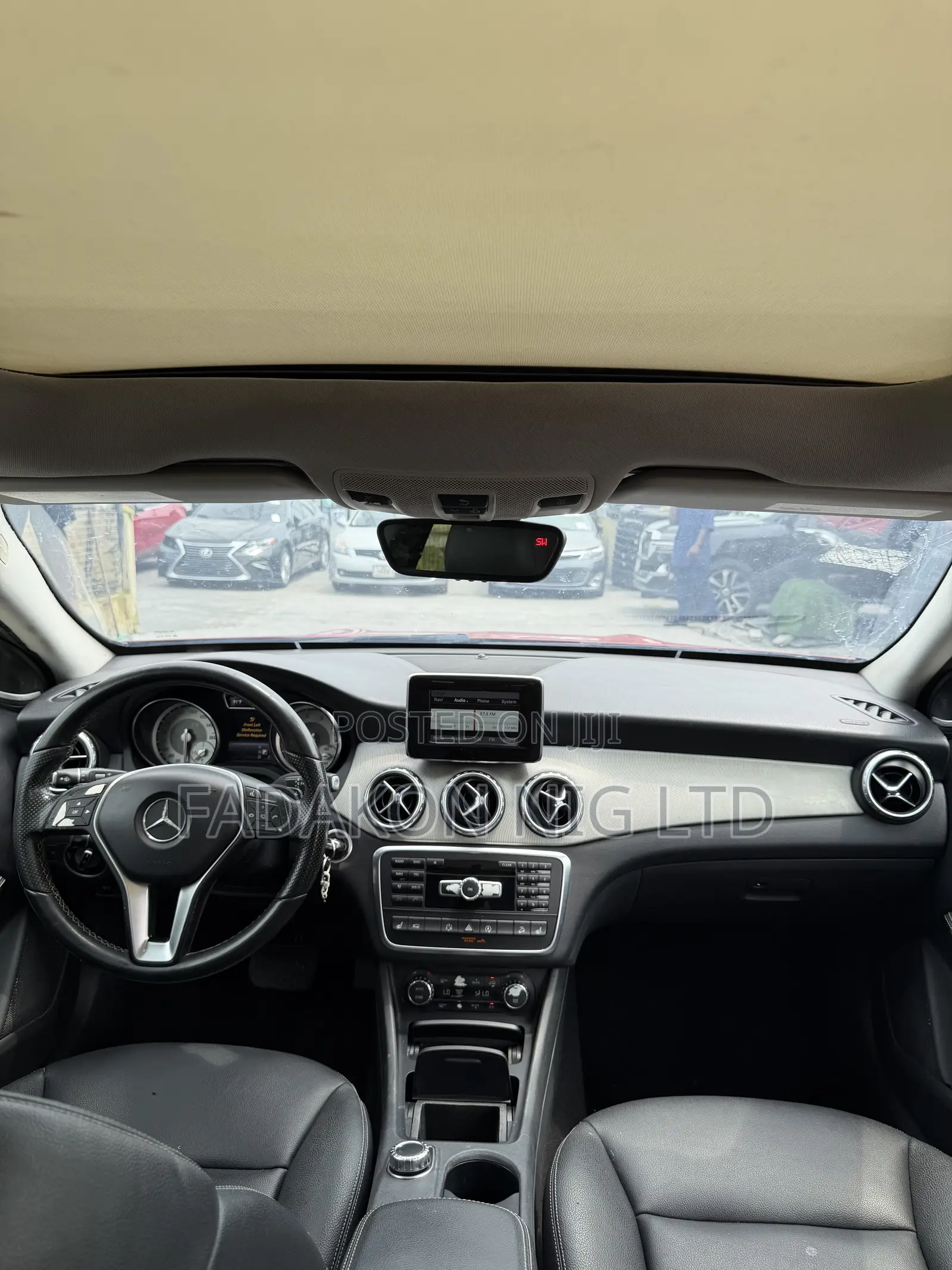 Mercedes-Benz GLA 250 2015 Red