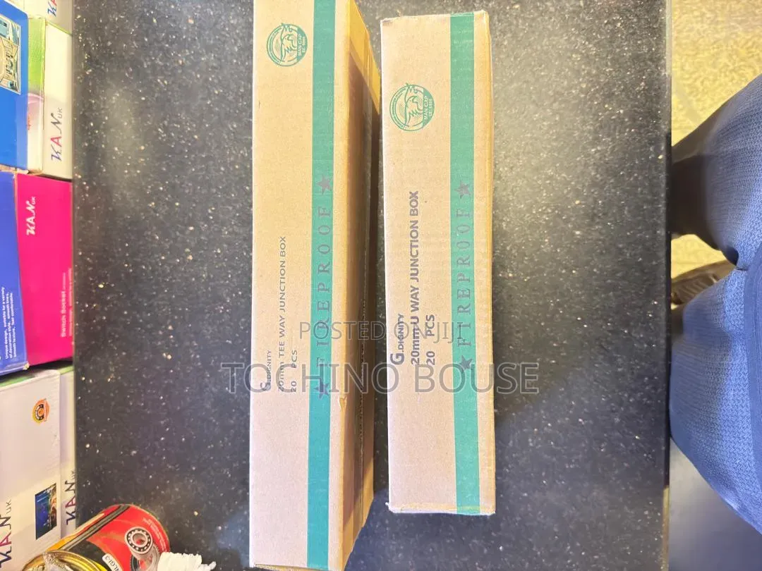 20mm Coupling U-Box Tee-Way Boxes Gum