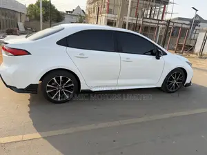 Toyota Corolla XSE 2022 White