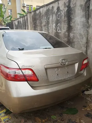 Toyota Camry 2009 Gold