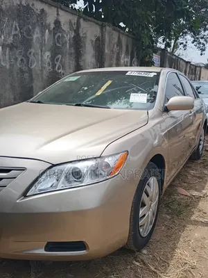 Toyota Camry 2009 Gold