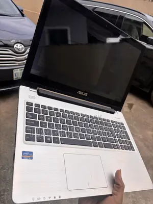 Laptop Asus VivoBook S550CA 6GB Intel Core i3 SSD 700GB