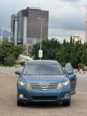 Toyota Venza V6 AWD 2010 Blue