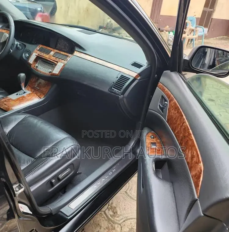 Toyota Avalon 2008 Black