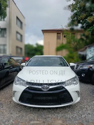 Toyota Camry 2017 White