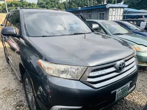 Toyota Highlander 2013 Gray
