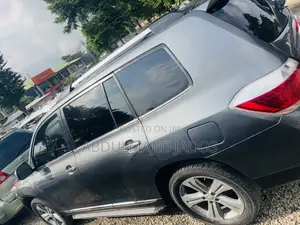 Toyota Highlander 2013 Gray