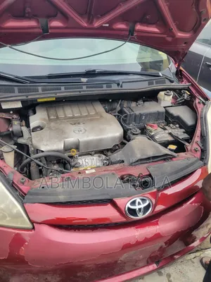Toyota Sienna 2007 Red