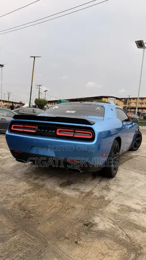 Dodge Challenger SRT Hellcat 2016 Blue