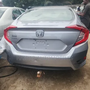 Honda Civic 2016 Silver