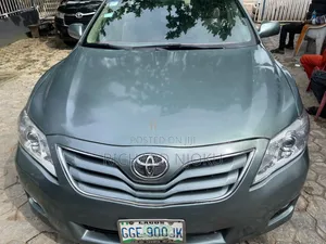 Toyota Camry 2010 Teal