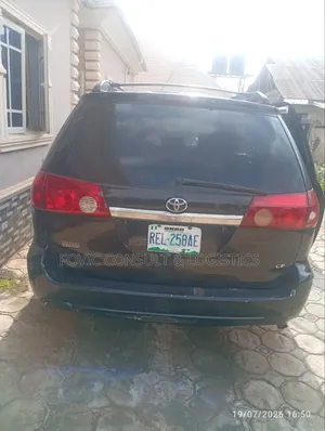 Toyota Sienna 2007 Black