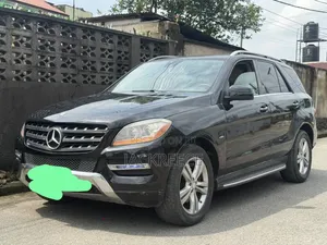 Mercedes-Benz GLK-Class 2014 Black
